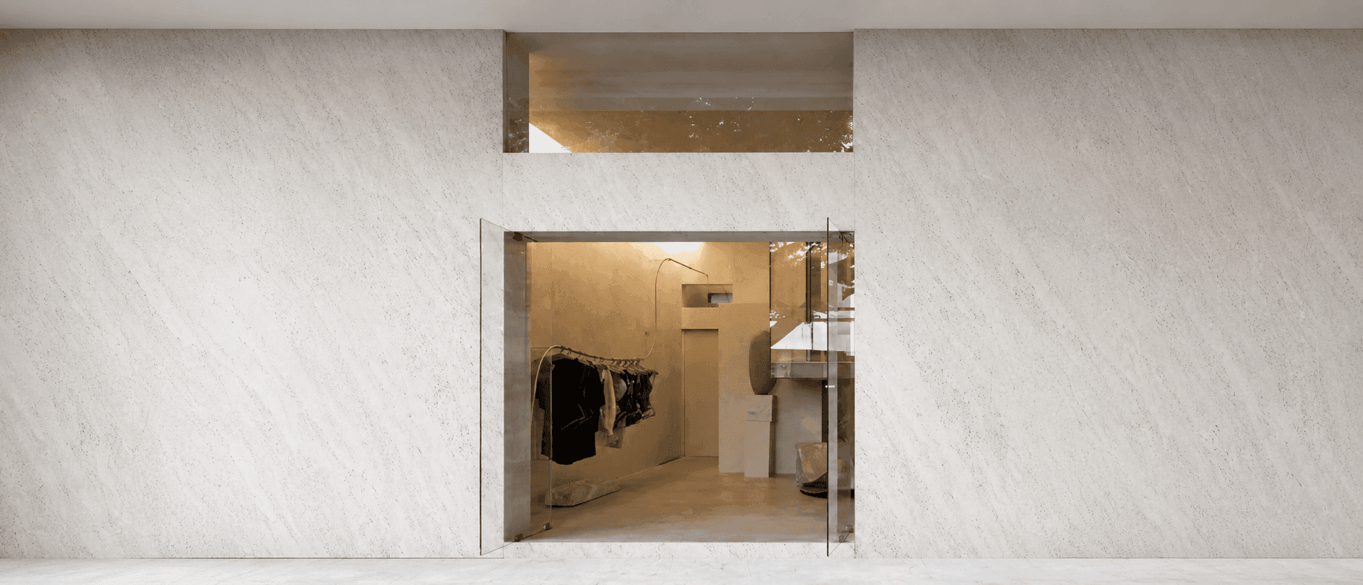 Hospitality & Retail